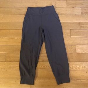 Lululemon Align Crop Joggers sz 4